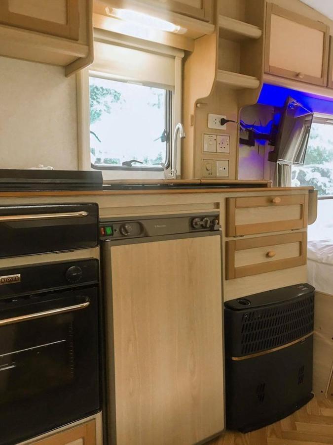 Nice Nite Campervans Phra Nakhon Si Ayutthaya Exterior photo